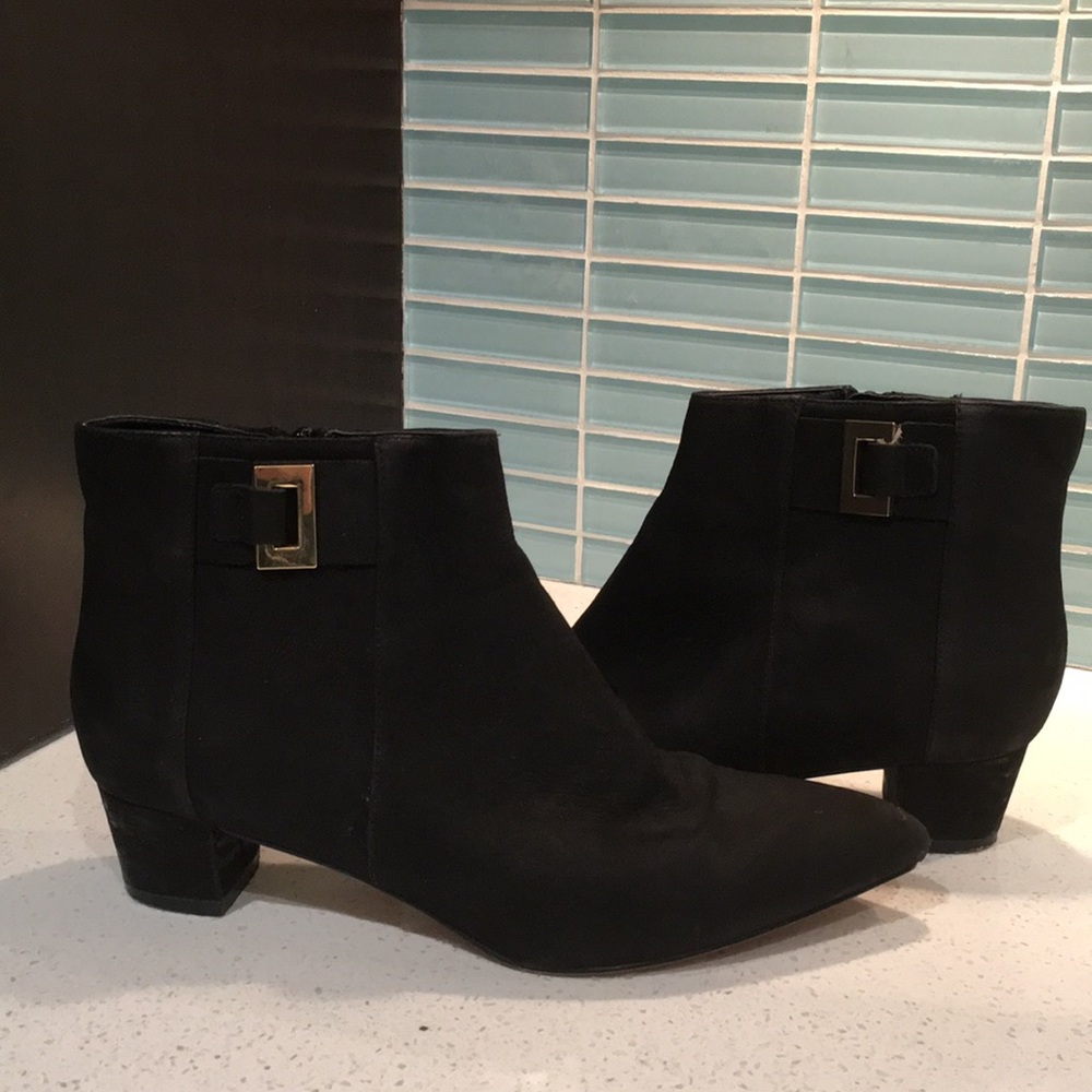 Super cute Nine West black suede pointy-toe boots.
